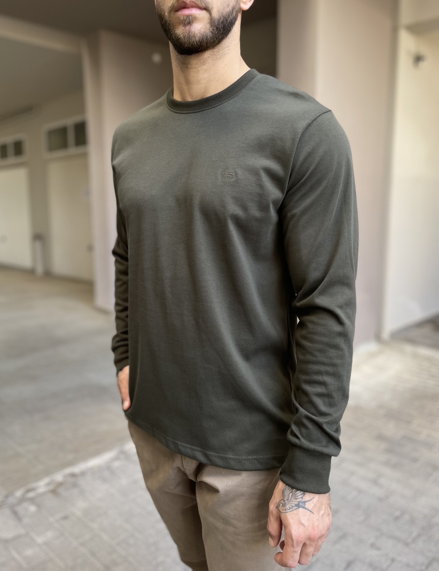 Everbest Ανδρική χακί βαμβακερή μπλούζα Plus size 2610160X φωτογραφία
